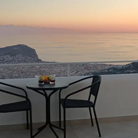 Ferienhaus Charming With A Pool Alanya