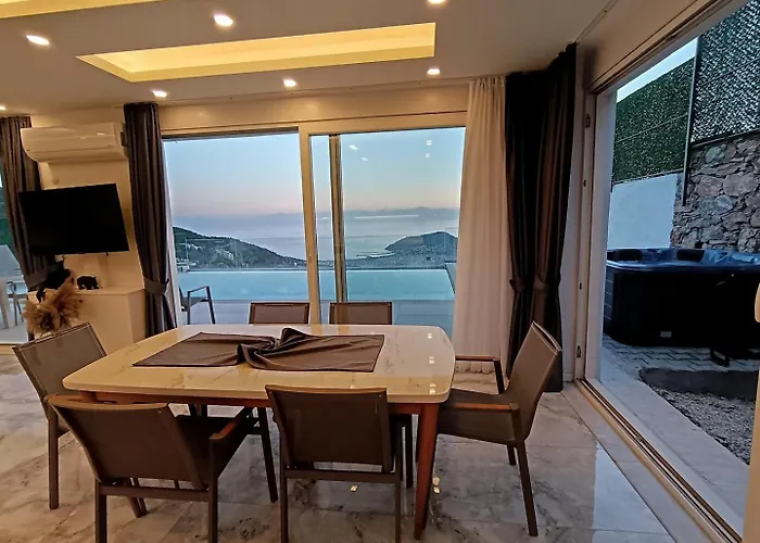 Vakantiehuis Charming With A Pool Alanya