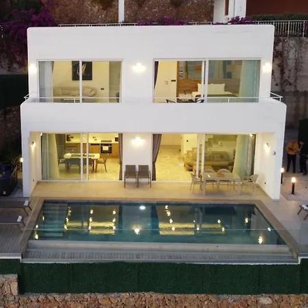 Charming With A Pool Tatil Evi Alanya