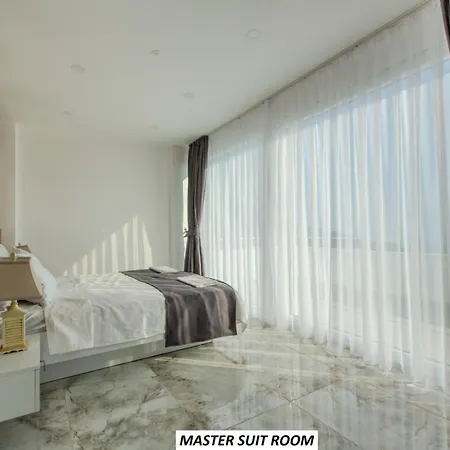 بيت للعطل Charming With A Pool *