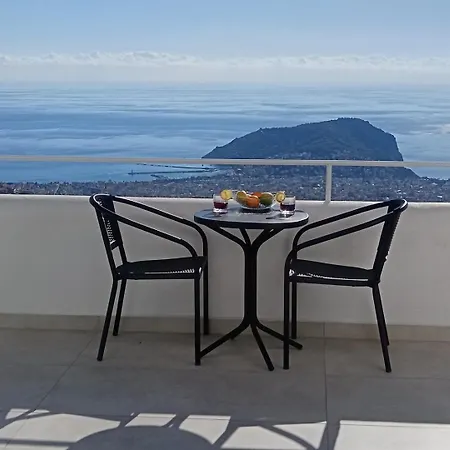 Charming With A Pool Tatil Evi