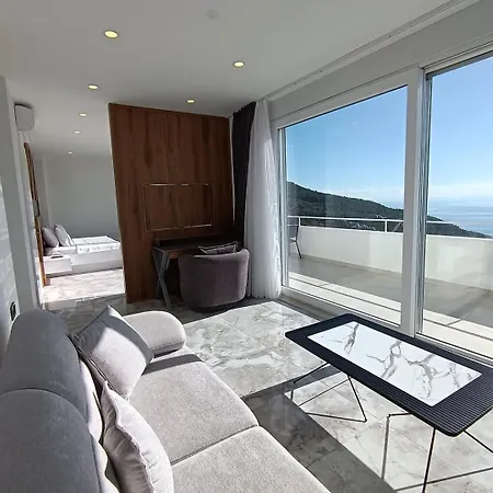 Charming With A Pool *